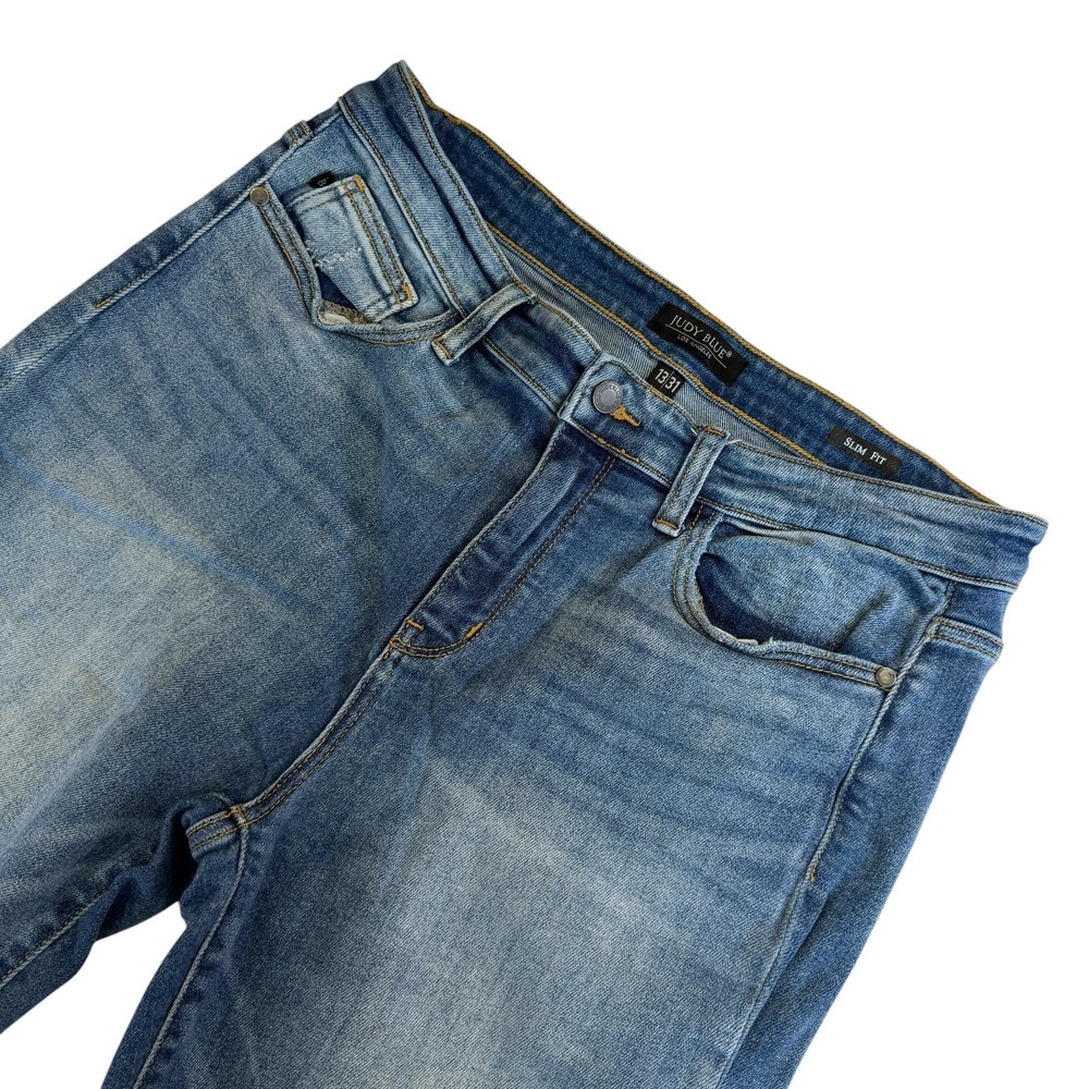 Judy Blue Slim Fit Lightly Distressed Medium Wash Denim Jeans Size 13